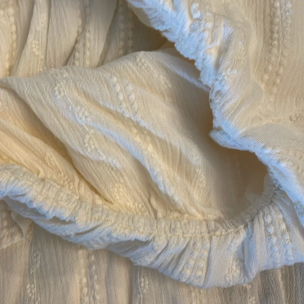 Express Cream Ruffle Off-Shoulder Romper - Picture 9 of 17